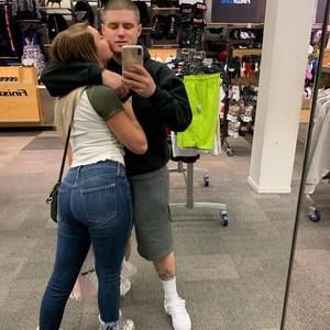 Meet your Posher, Shawn